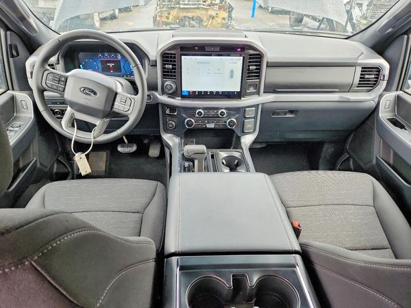 2026 FORD F150 XLT