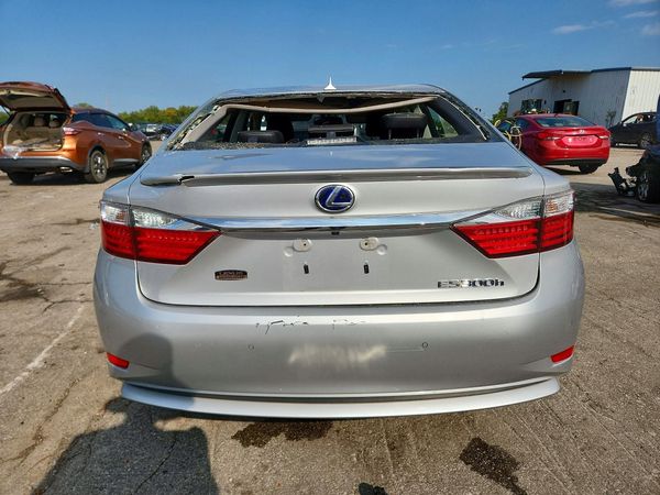 2014 LEXUS ES 300h