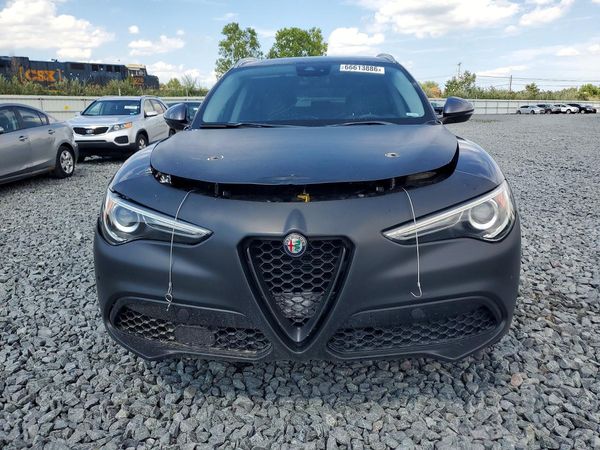 2018 ALFA ROMEO STELVIO