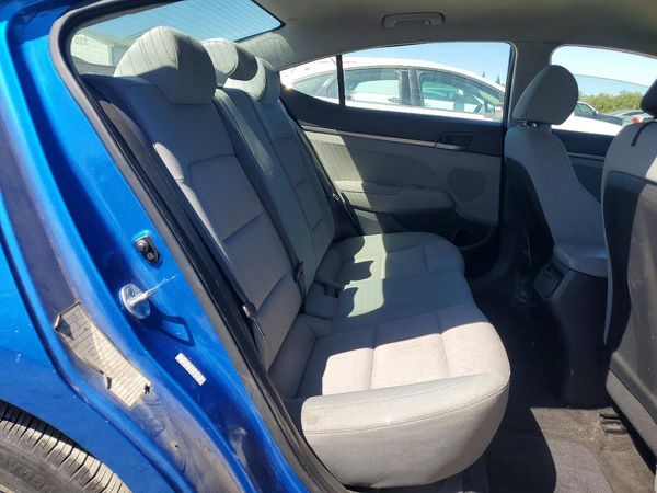 2017 HYUNDAI ELANTRA SE Base
