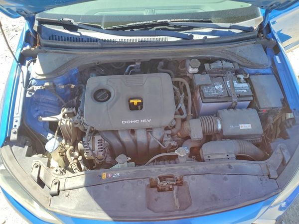 2017 HYUNDAI ELANTRA SE Base
