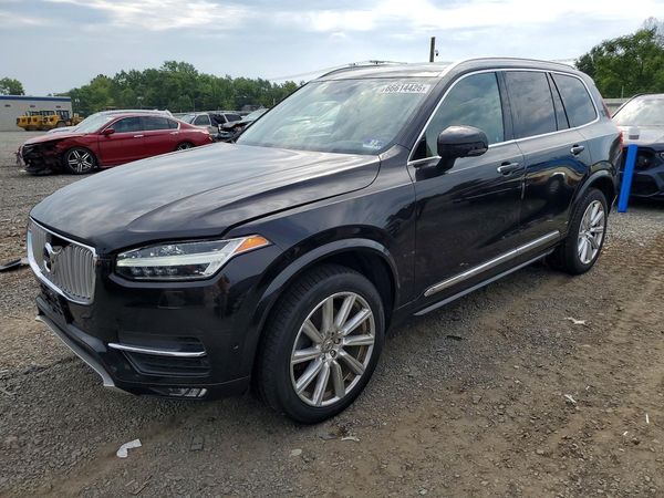 2016 VOLVO XC90