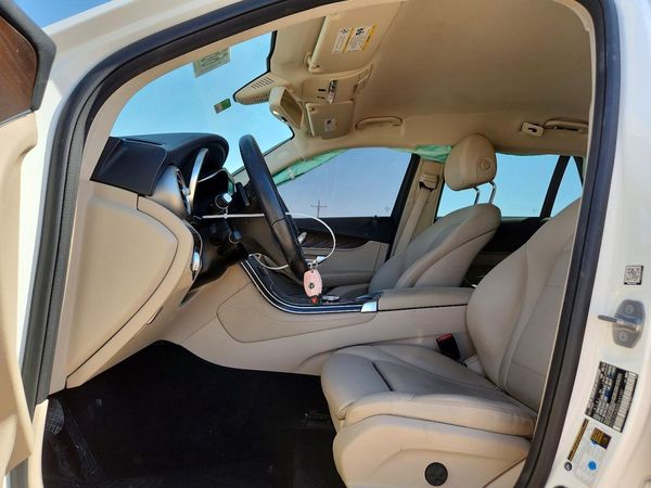2019 MERCEDES-BENZ GLC