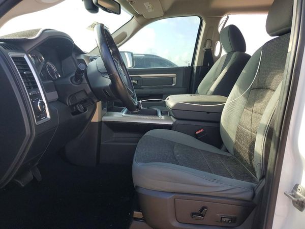 2014 RAM 1500 SLT QUAD CAB 4X2