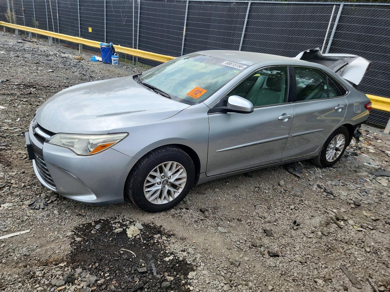 2016 TOYOTA CAMRY