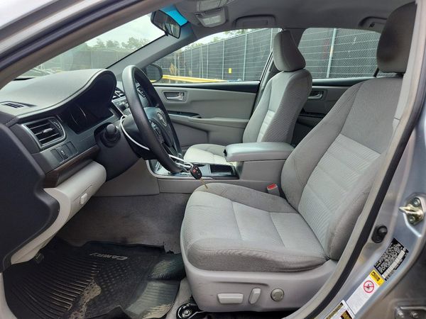 2016 TOYOTA CAMRY