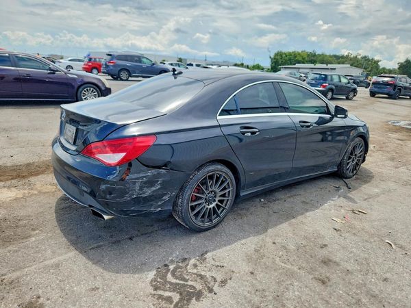 2015 MERCEDES-BENZ CLA