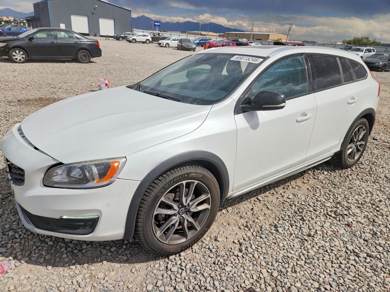 2018 VOLVO V60 CROSS COUNTRY