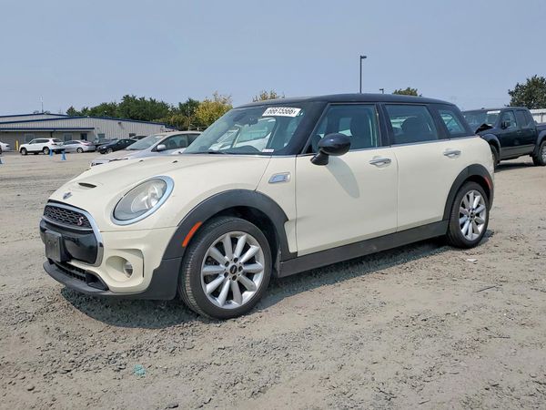 2017 MINI COOPER — Front 3/4