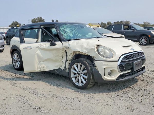 2017 MINI COOPER — Passenger 3/4