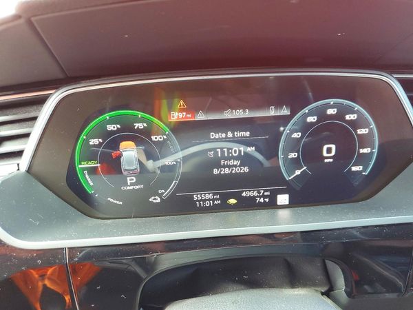 2019 AUDI E-TRON e-tron quattro Prestige