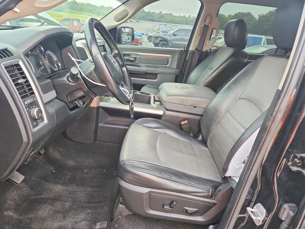 2015 RAM 1500 SLT