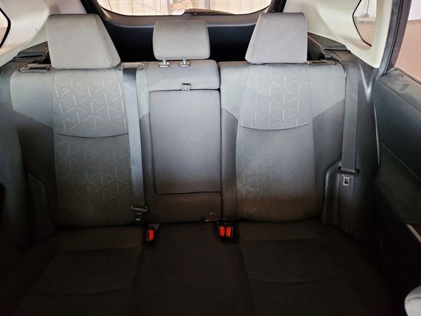 2019 TOYOTA RAV4 XLE / XLE Premium 4WD