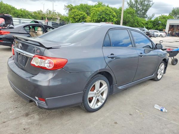 2013 TOYOTA COROLLA