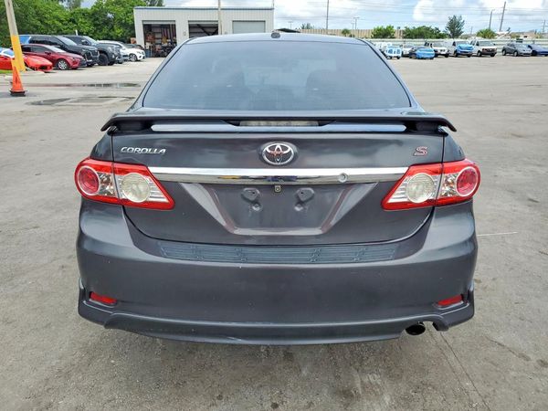 2013 TOYOTA COROLLA