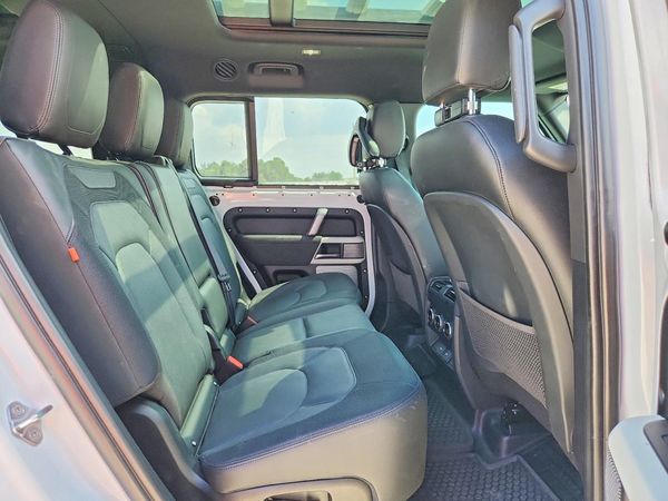 2023 LAND ROVER DEFENDER