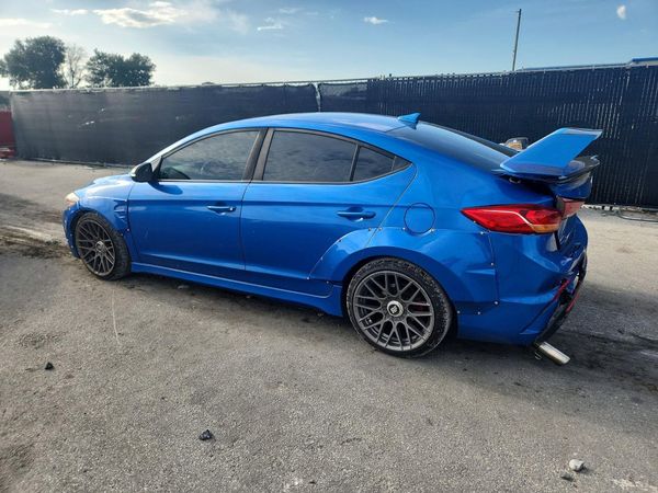 2018 HYUNDAI ELANTRA