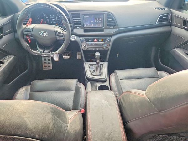 2018 HYUNDAI ELANTRA