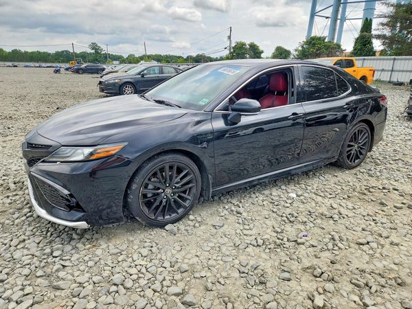 2022 TOYOTA CAMRY