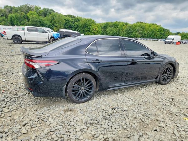 2022 TOYOTA CAMRY