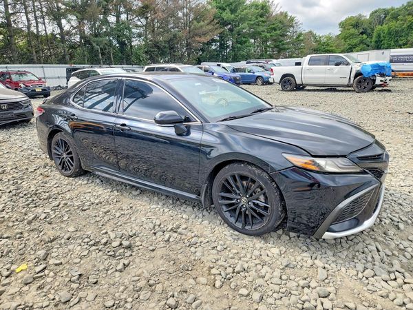 2022 TOYOTA CAMRY
