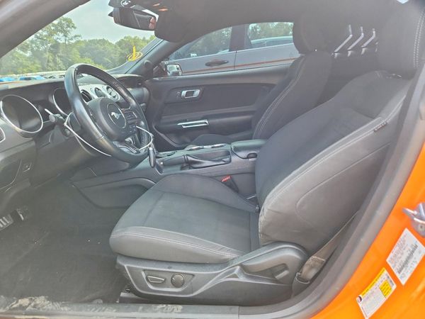2020 FORD MUSTANG