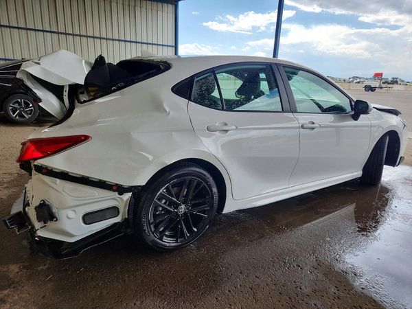 2026 TOYOTA CAMRY