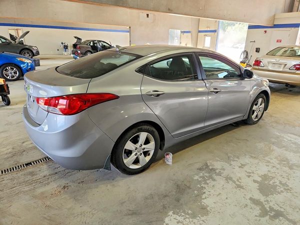 2012 HYUNDAI ELANTRA GLS(Middle grade)