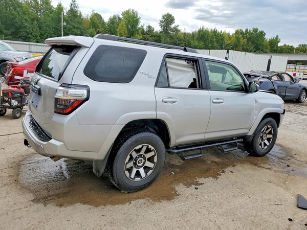 2023 TOYOTA 4RUNNER TRD offroad