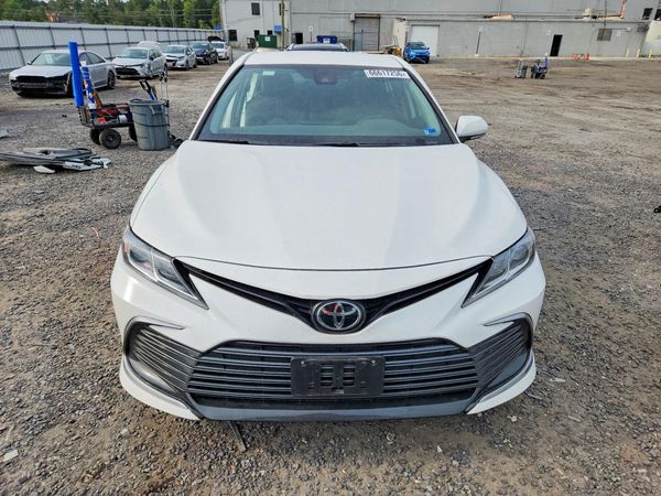 2024 TOYOTA CAMRY