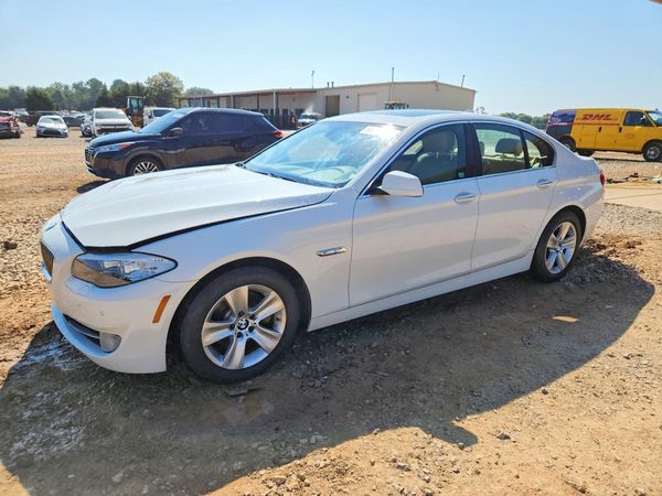 2013 BMW 528