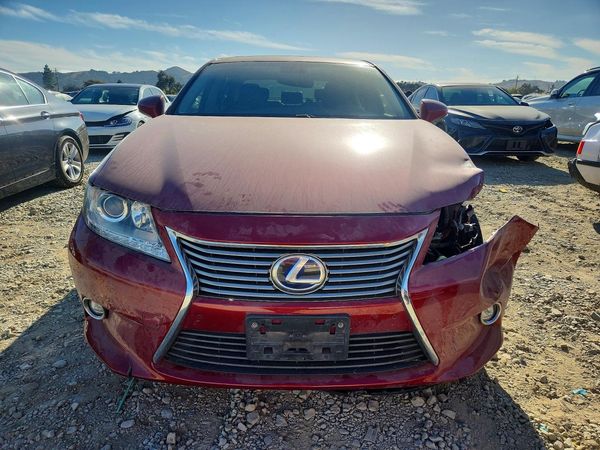 2015 LEXUS ES 300h