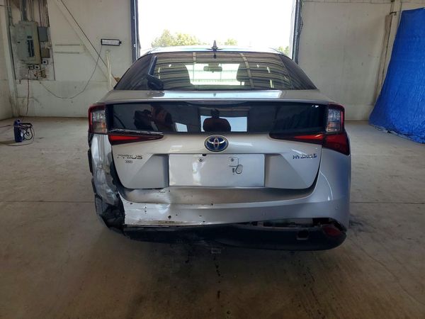 2019 TOYOTA PRIUS