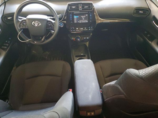 2019 TOYOTA PRIUS