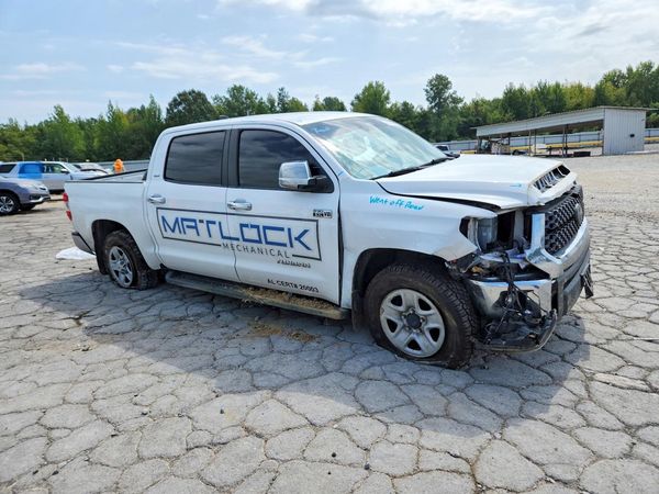 2020 TOYOTA TUNDRA