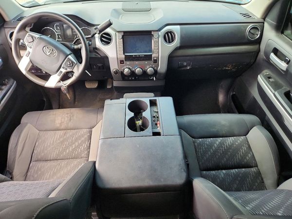 2020 TOYOTA TUNDRA