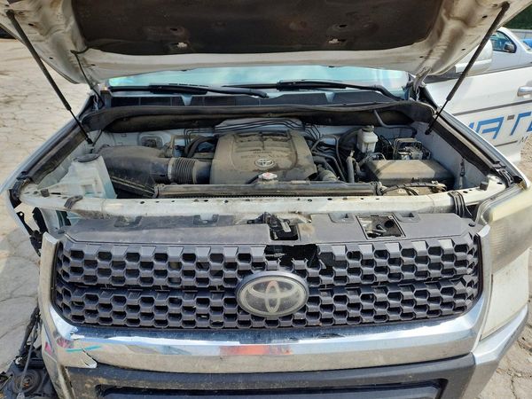 2020 TOYOTA TUNDRA