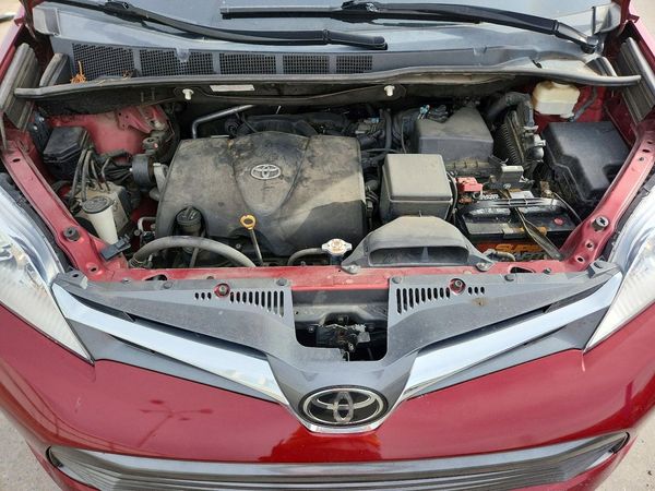 2018 TOYOTA SIENNA