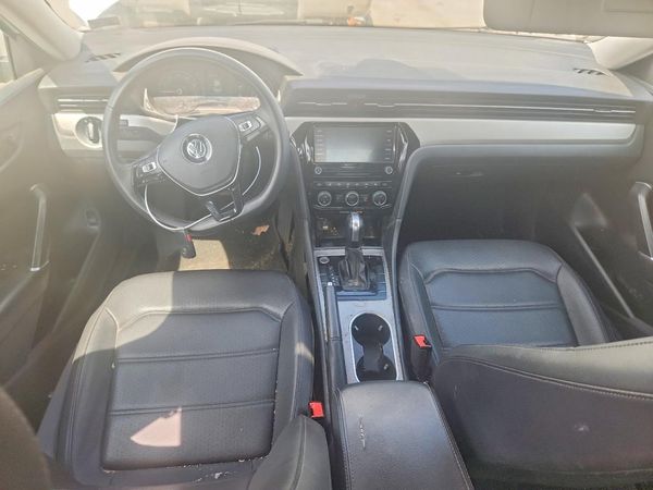 2021 VOLKSWAGEN PASSAT SE