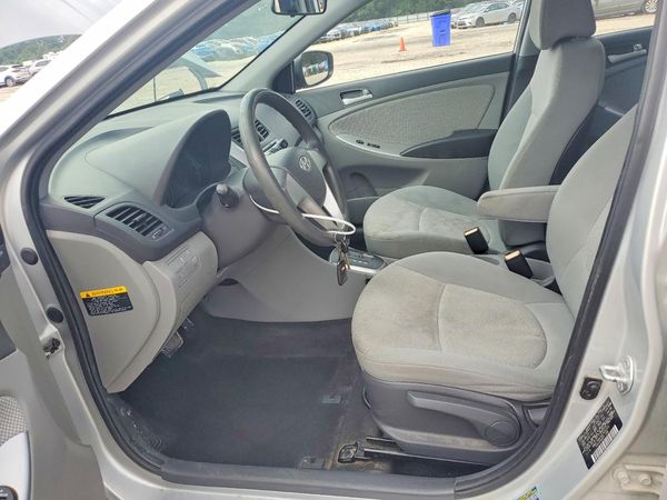 2013 HYUNDAI ACCENT GLS, GS