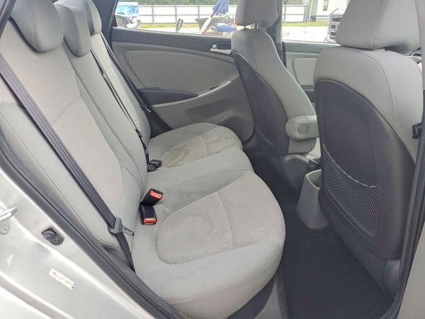 2013 HYUNDAI ACCENT GLS, GS