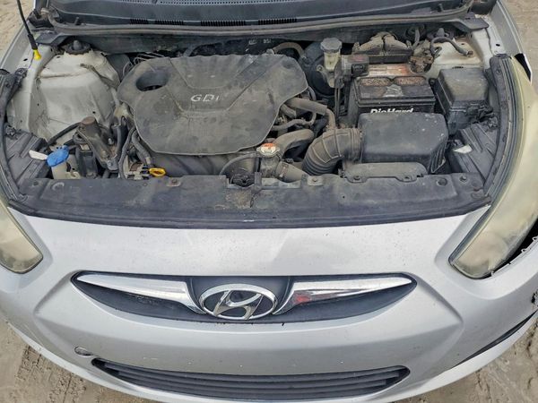 2013 HYUNDAI ACCENT GLS, GS
