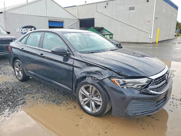 2022 VOLKSWAGEN JETTA SE w/ Sunroof