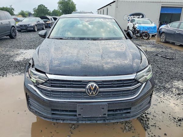 2022 VOLKSWAGEN JETTA SE w/ Sunroof