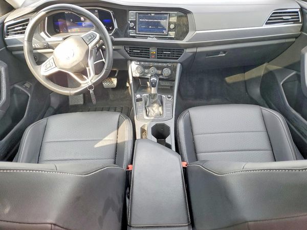 2022 VOLKSWAGEN JETTA SE w/ Sunroof