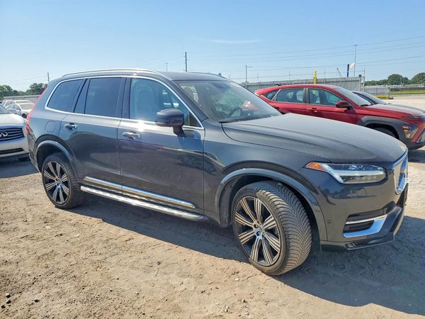 2022 VOLVO XC90 Inscription