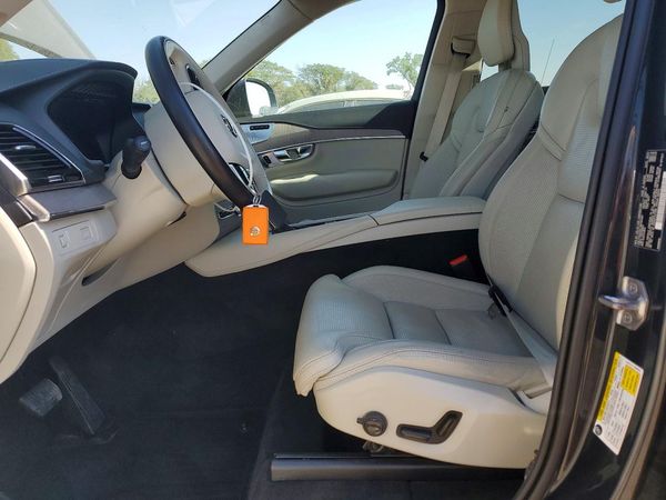 2022 VOLVO XC90 Inscription