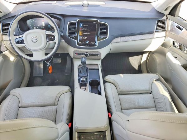 2022 VOLVO XC90 Inscription