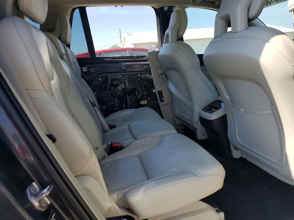 2022 VOLVO XC90 Inscription