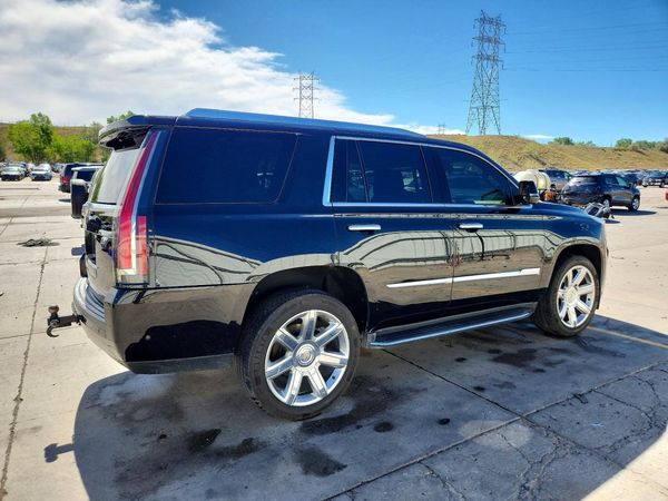 2020 CADILLAC ESCALADE